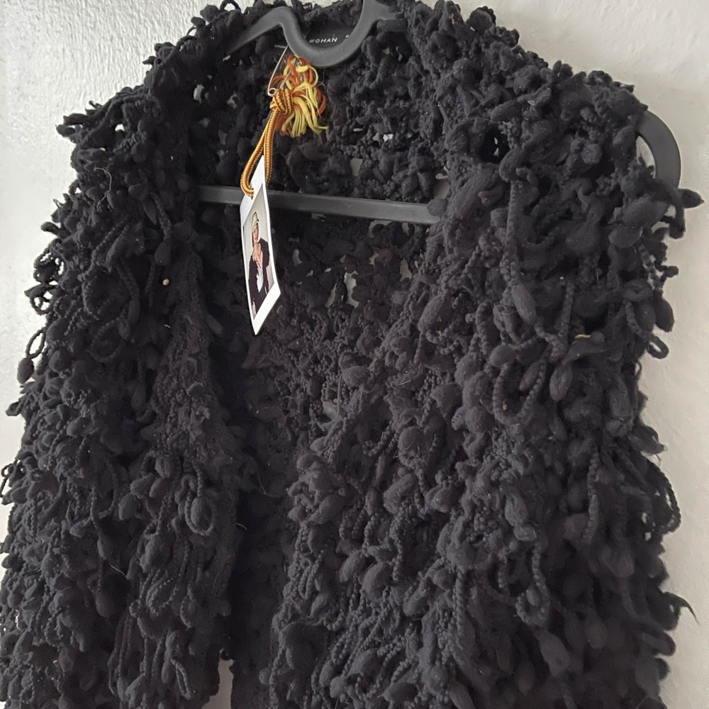 Textured Knit Slight Crop Jacket - Picture 5 of 11